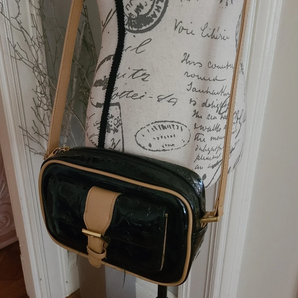 Black Tan Patent Leather Crossbody Bag EUC preloved hp🔥